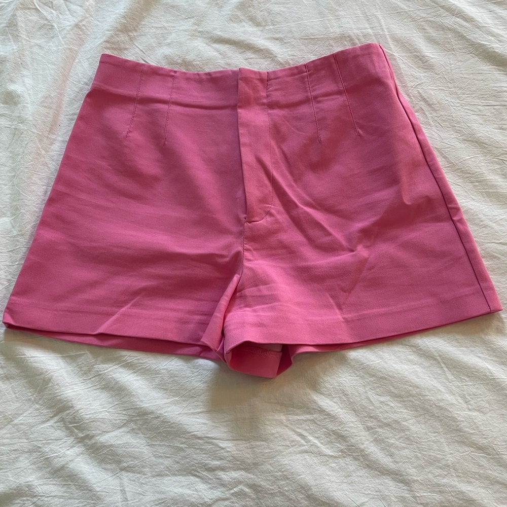 Super cute Zara pink shorts